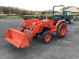 L2501 KUBOTA TRACTOR W/ LOADER - VERY NICE