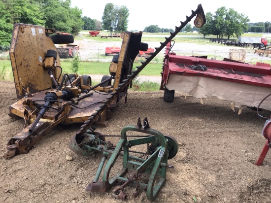 350 JOHN DEERE SICKLE MOWER - NEEDS SICKLE BAR