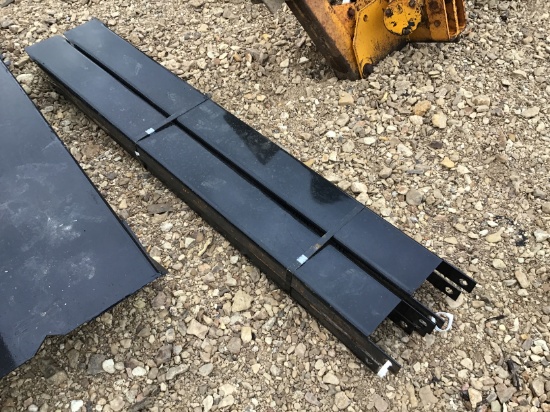 SET OF PALLET FORK EXTENSIONS