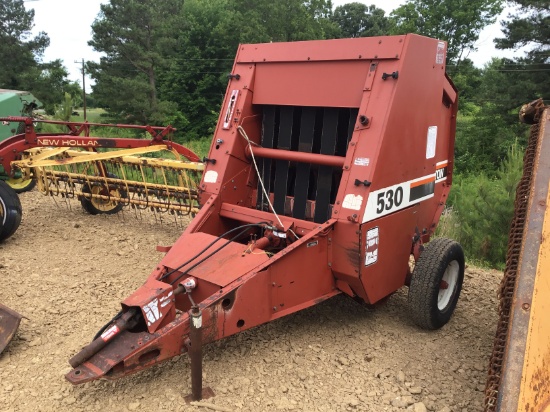 530 HESSTON ROUND BALER