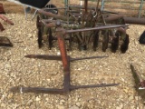 2PT HAY SPEAR WITH GOOSENECK BALL