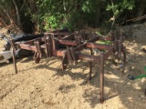9 SHANK IH CHISEL PLOW