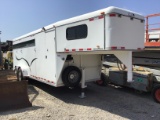 2004 CM HORSE TRAILER W/ TITLE
