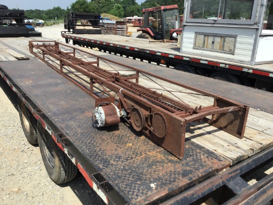 18FT HAY ELEVATOR W/ ENGINE