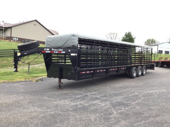 2018 32FT C & M GOOSENECK STOCK TRAILER W/ TITLE