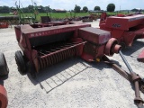 124 MF SQUARE BALER