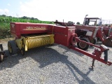 311 NEW HOLLAND SQUARE BALER - NICE BALER