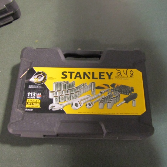 113 PC. STANLEY SOCKET SET