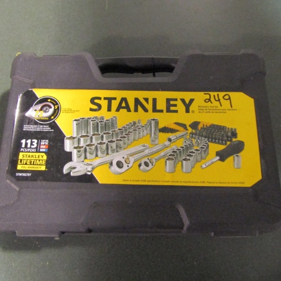 113 PC. STANLEY SOCKET SET