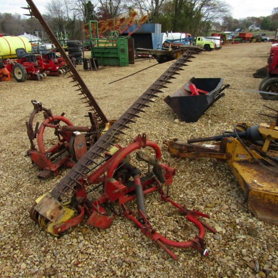 451 NEW HOLLAND SICKLE MOWER (NEEDS WORK)