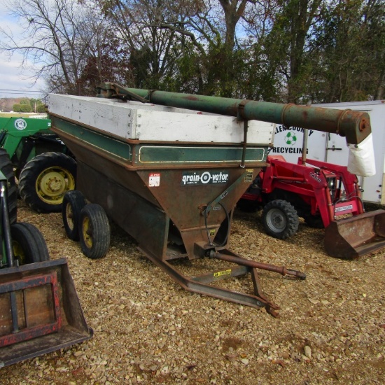 TANDEM GRAIN-O-VATOR FEED CART