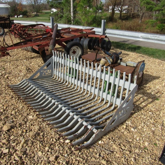 7FT MDS ROCK BUCKET - JD ATTACH