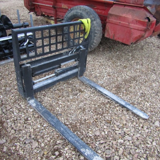 NEW 48'' HYDRAULIC QT FORKS