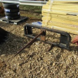 NEW HOLLAND BALE SPEAR