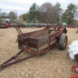 200 NEW HOLLAND MANURE SPREADER