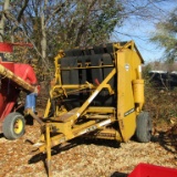 605D VERMEER ROUND BALER