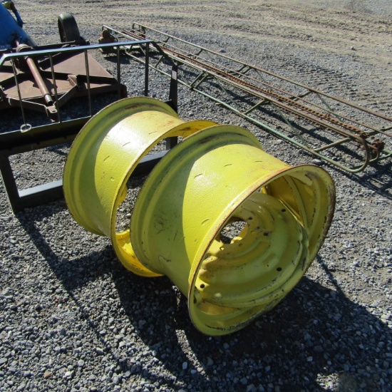 PAIR OF 28'' JD RIMS AND CENTERS - BOTH ONE PRICE