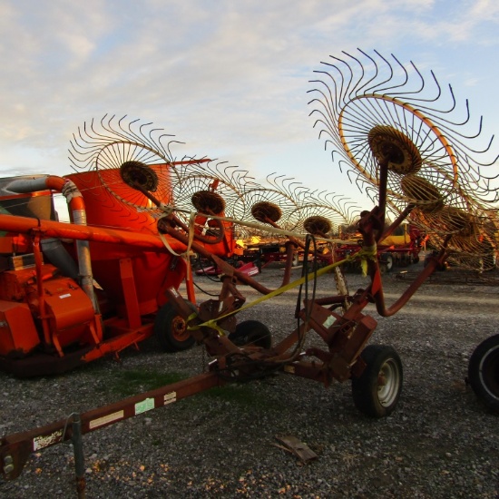 8 WHEEL V-RAKE W/ KICKER