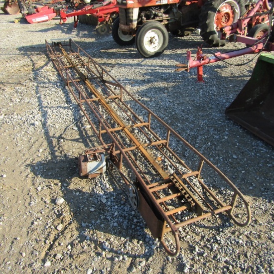 19FT HAY ELEVATOR W/ MOTOR