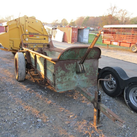 JOHN DEERE "R" MANURE SPREADER