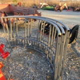 NEW ROUND BALE FEEDER