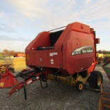 BR780 NEW HOLLAND ROUND BALER W/ TIE BOX