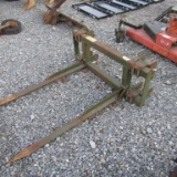 DOUBLE PIN-ON BALE SPEAR