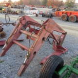 2255 CASE IH LOADER W/ BRACKETS
