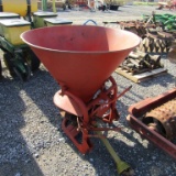BALTIC FERTILIZE SPREADER