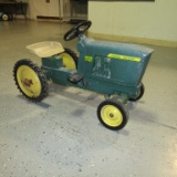 4020 JOHN DEERE PEDAL TRACTOR