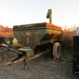 68 JOHN DEERE FEED CART