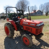 L2350 KUBOTA TRACTOR - VERY NICE