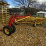 256 NEW HOLLAND DOLLY HAY RAKE