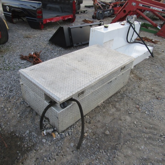 DIAMOND PLATE TOOL BOX/FUEL TANK COMBO