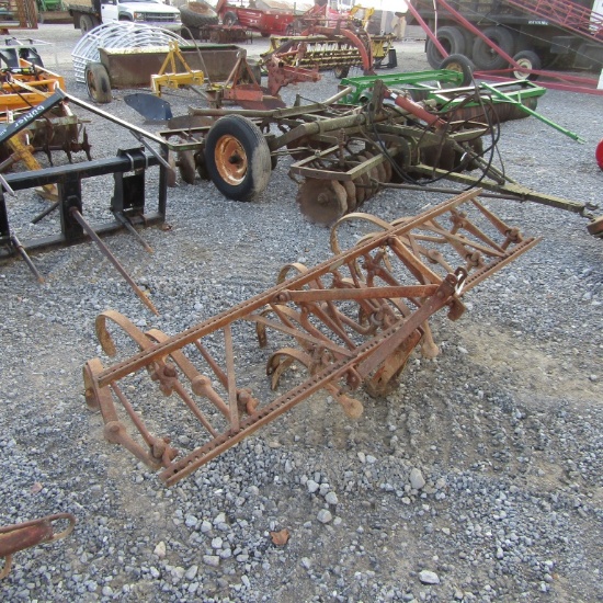 2 ROW CULTIVATOR