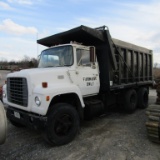 1974 F800 FORD DUMP TRUCK W/ TITLE