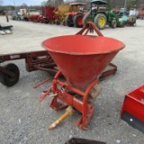 BALTIC FERTILIZE SPREADER