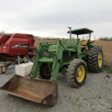 2940 JOHN DEERE TRACTOR W/ LOADER
