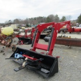 UNUSED 9125CL MAHINDRA LOADER W/ BRACKETS