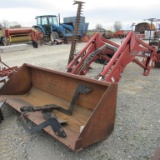 LX172 CASE IH LOADER W/ BRACKETS