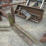 PAIR OF FORKS