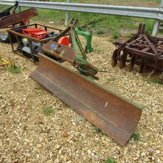 #88 JOHN DEERE 7FT GRADER BLADE