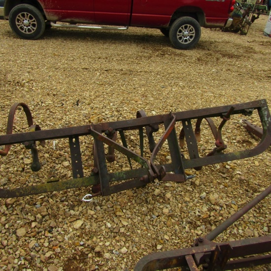 2 ROW CULTIVATOR