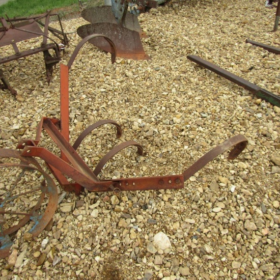 1 ROW CULTIVATOR