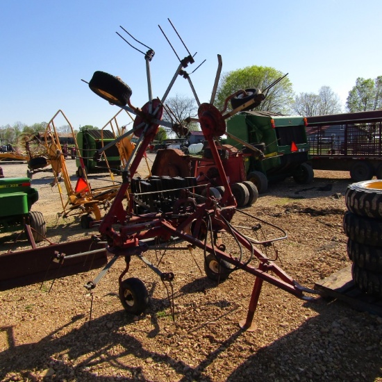 4217 NEW IDEA HAY TEDDER