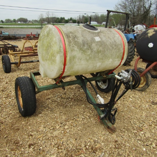 200 GALLON BOOMLESS SPRAYER W/ PUMP