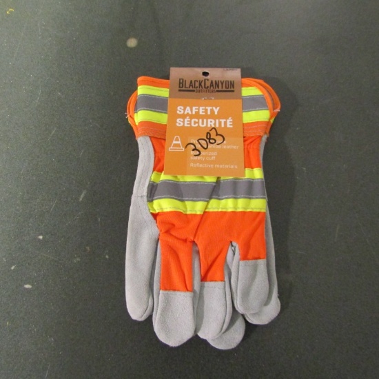 PAIR OF ORANGE LEATHER GLOVES