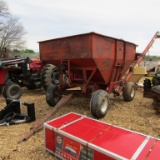 GRAVITY WAGON W/ AUGER