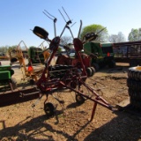4217 NEW IDEA HAY TEDDER