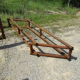 LEVELING FRAME FOR PANELS